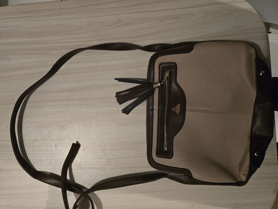 Кожена дамска чанта