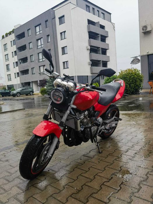 Honda hornet pentru doritori
