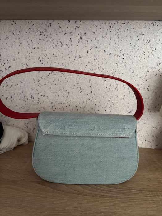 Дамска чанта на Дизел