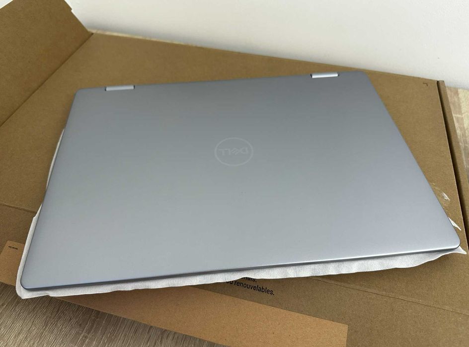 Dell Inspiron 16 2-in-1 i7640