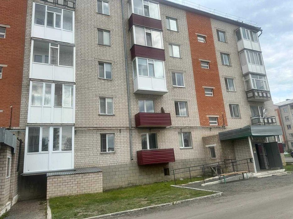 Продается 4 комн квартира в мкр-не Коктем