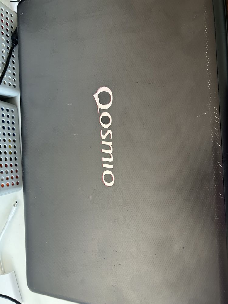 Toshiba Qosmio X870