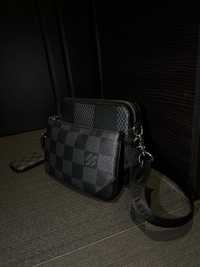 100% оригинална Louis Vuitton Trio Messenger чанта