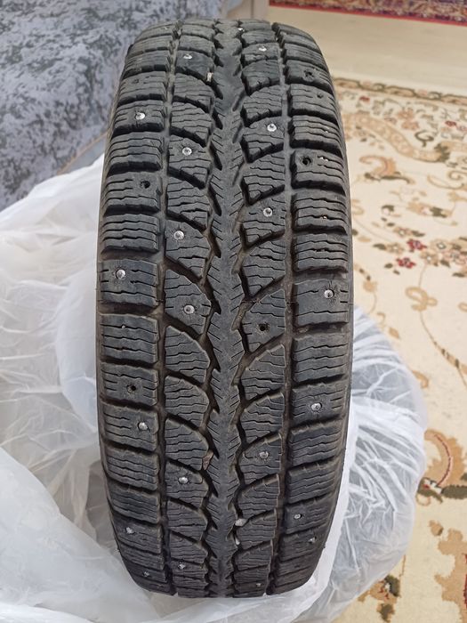 Шины зимние шипованные 175/65/14