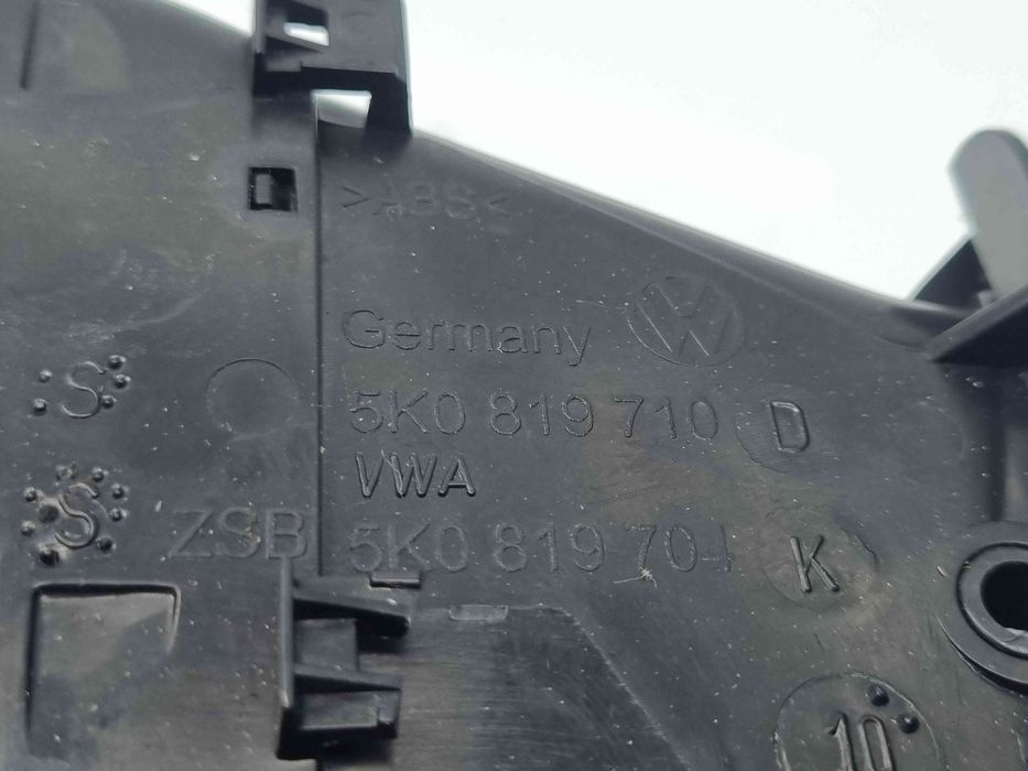 Grila aerisire dreapta Volkswagen Golf 6 (5K1) GTD [Fabr 2009-2013] 5