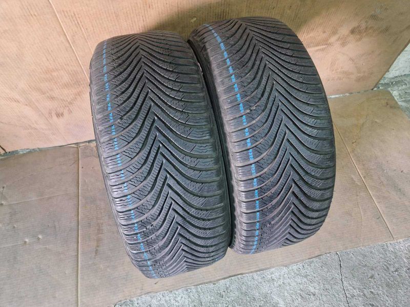 2 Michelin R17 225/50
зимни гуми 
DOT2519