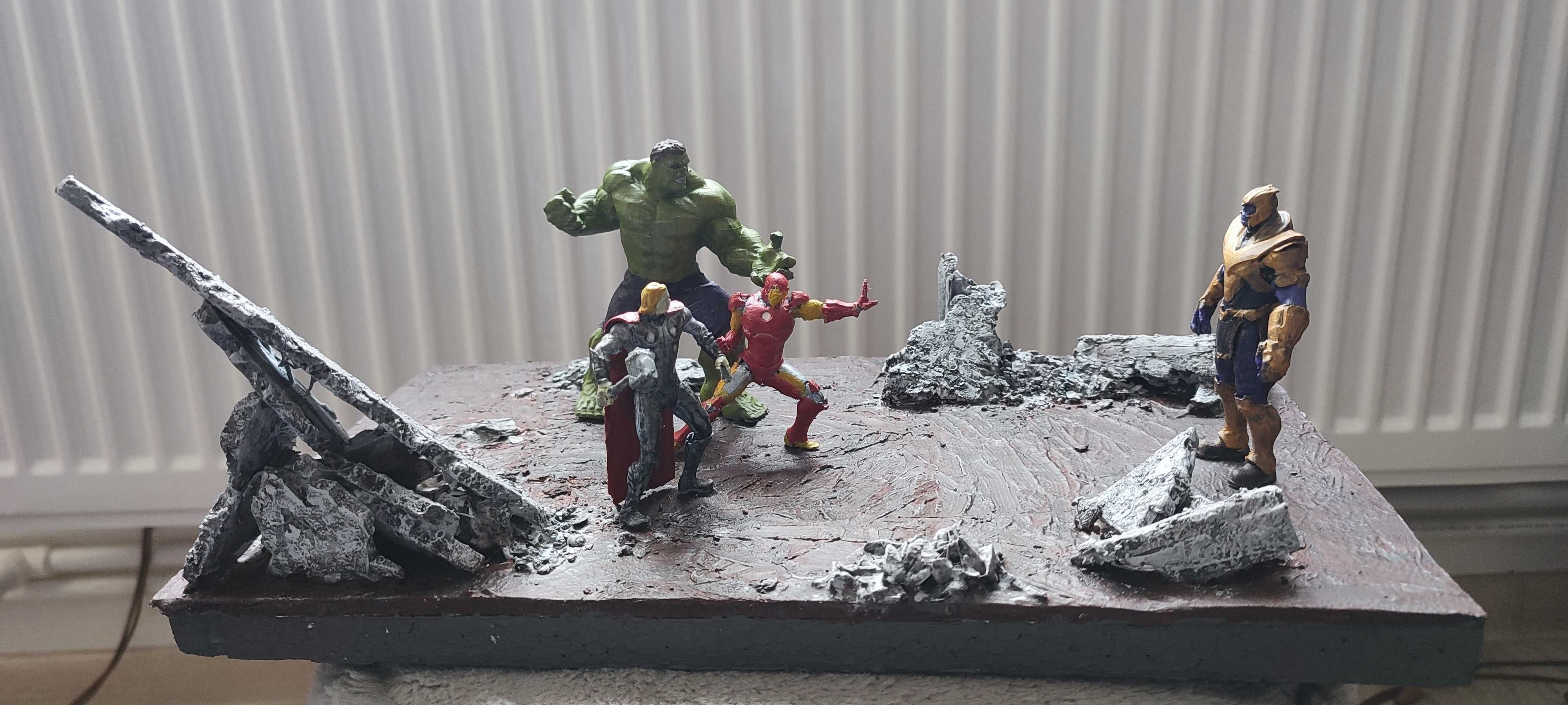 Diorama Avengers/ platforma prezentare