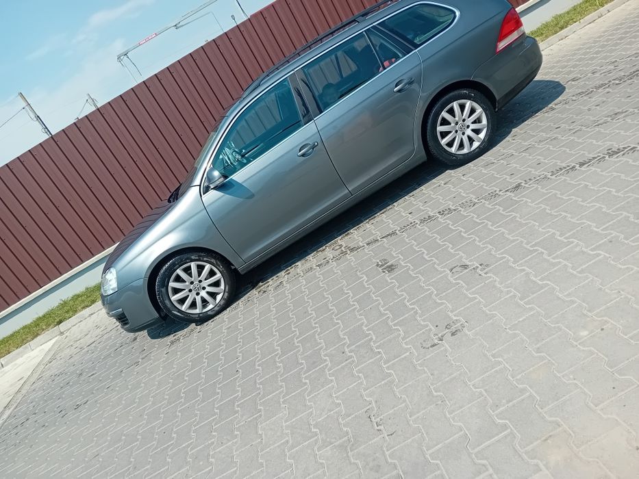 Vând golf 5 an 2009