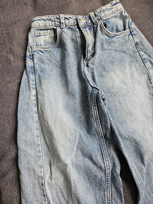 Детски дънки на H&M,нови