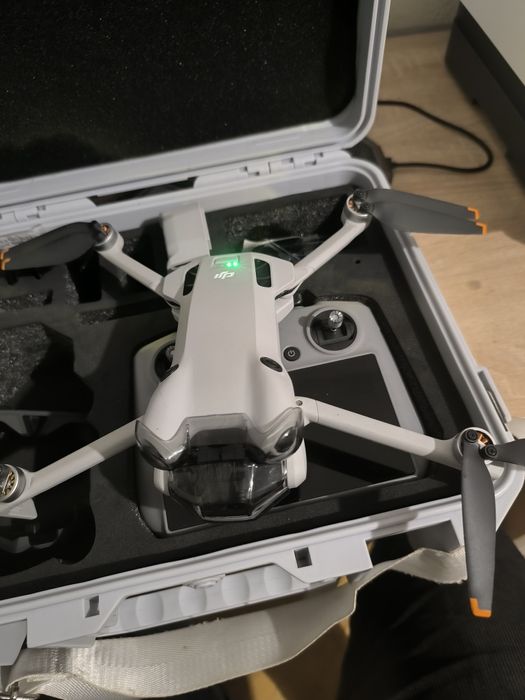 DJI mini 4 pro с 2 батерии цената е крайна!