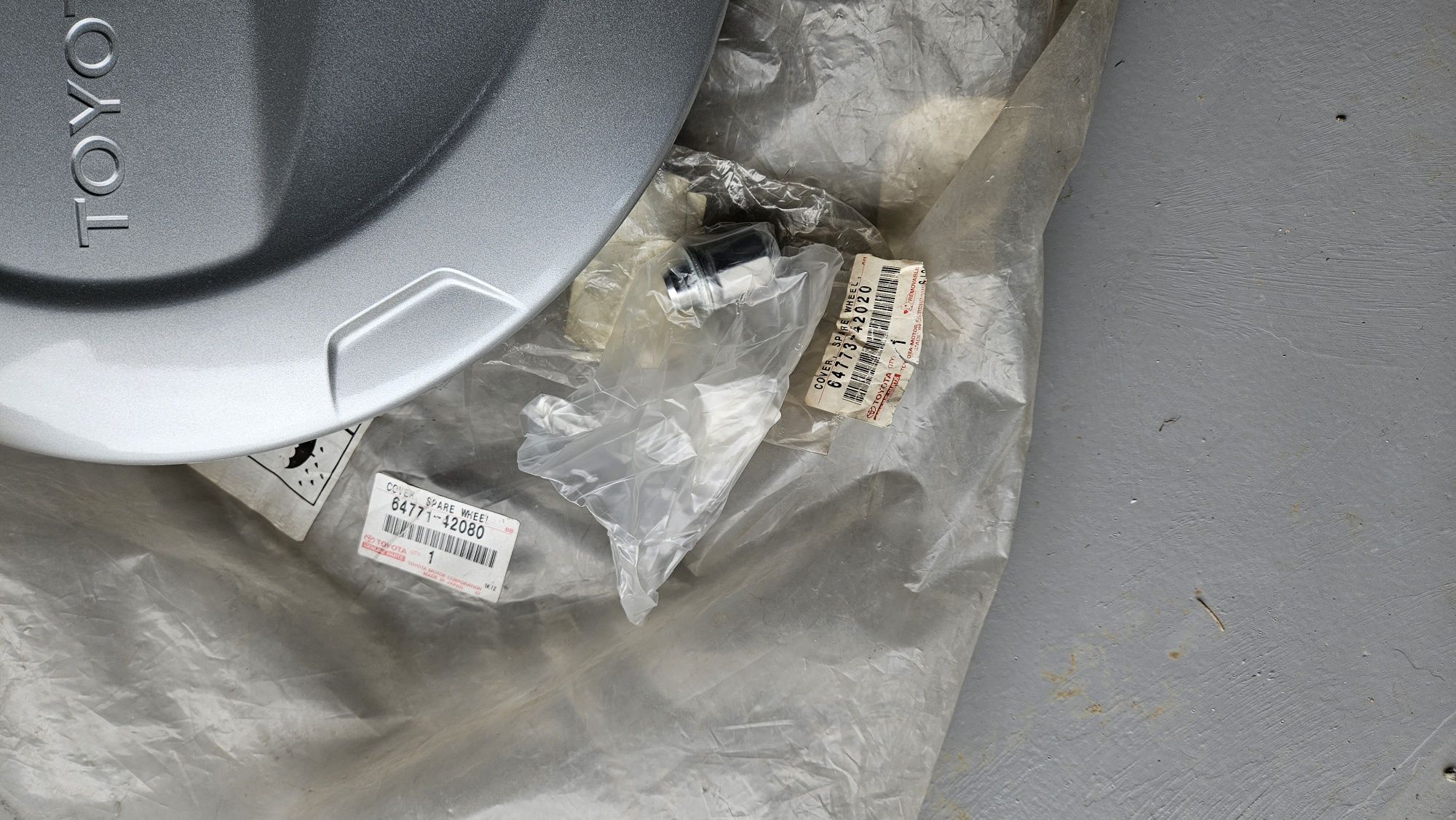 Capac roata de rezerva Rav4 Mk2 Original nou