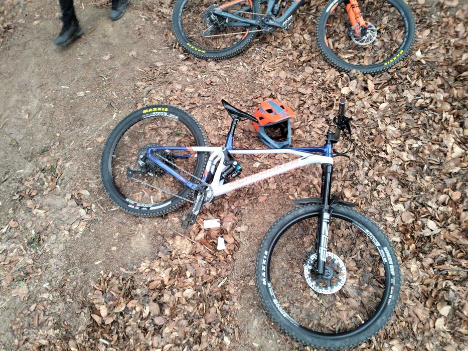 Bicicletă Mondraker superfoxy 2021(SCHIMB CU ENDURO-motor)