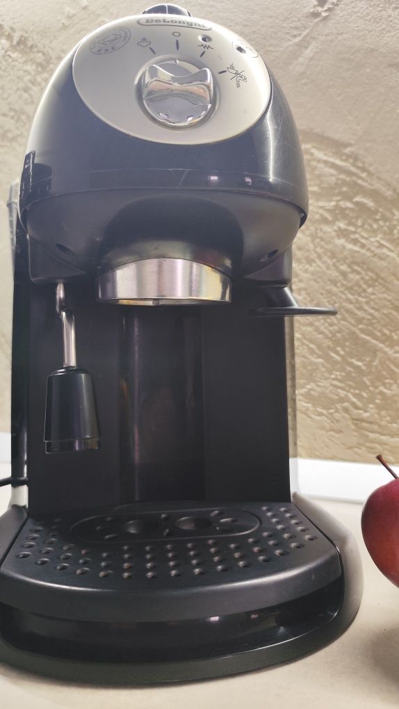 Expresor DeLonghi