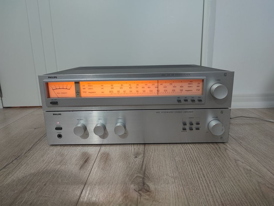 Amplificator Philips 302L si Tuner 102L statie
