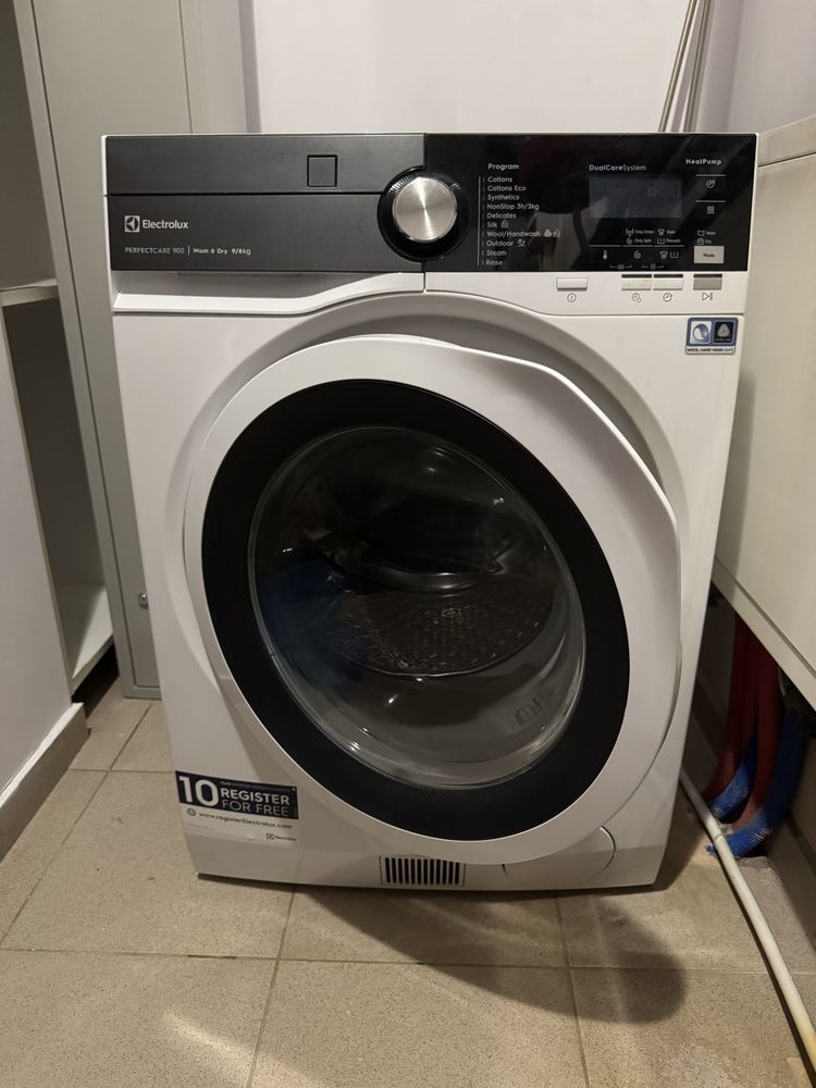 Комбинирана пералня със сушилня Electrolux perfectcare 900