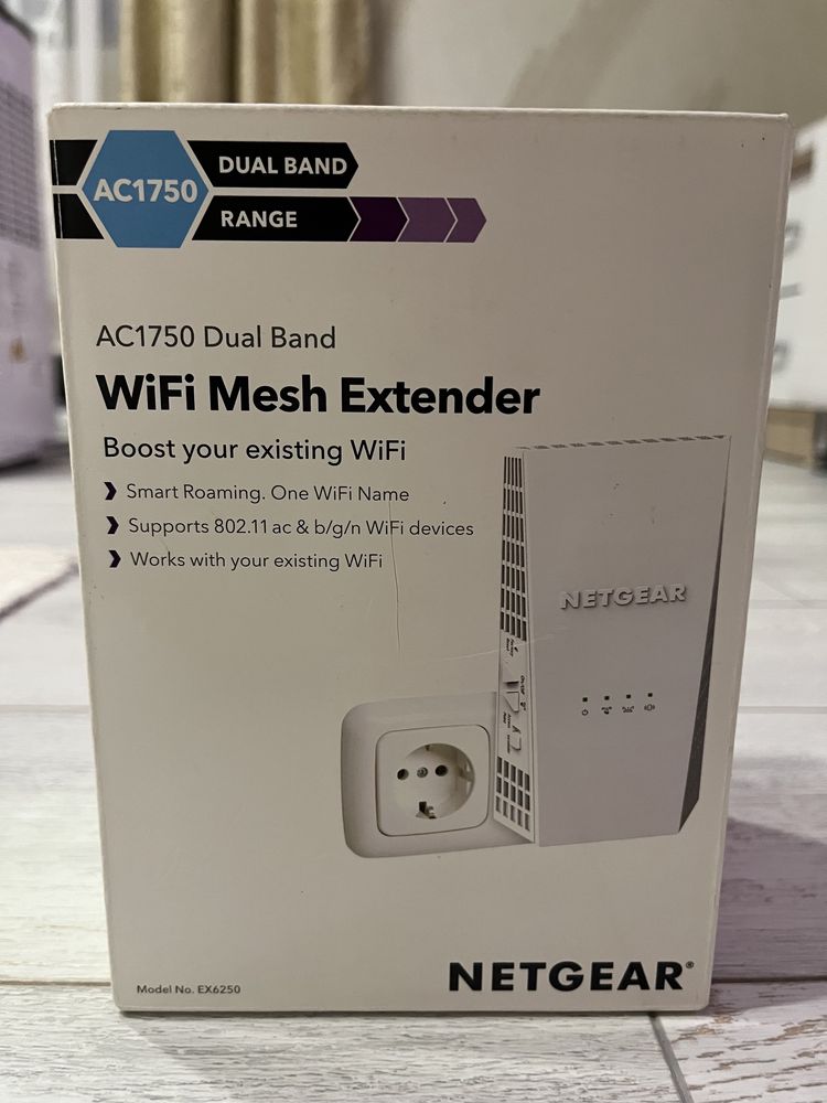 Netgear WiFi dual band extender mesh