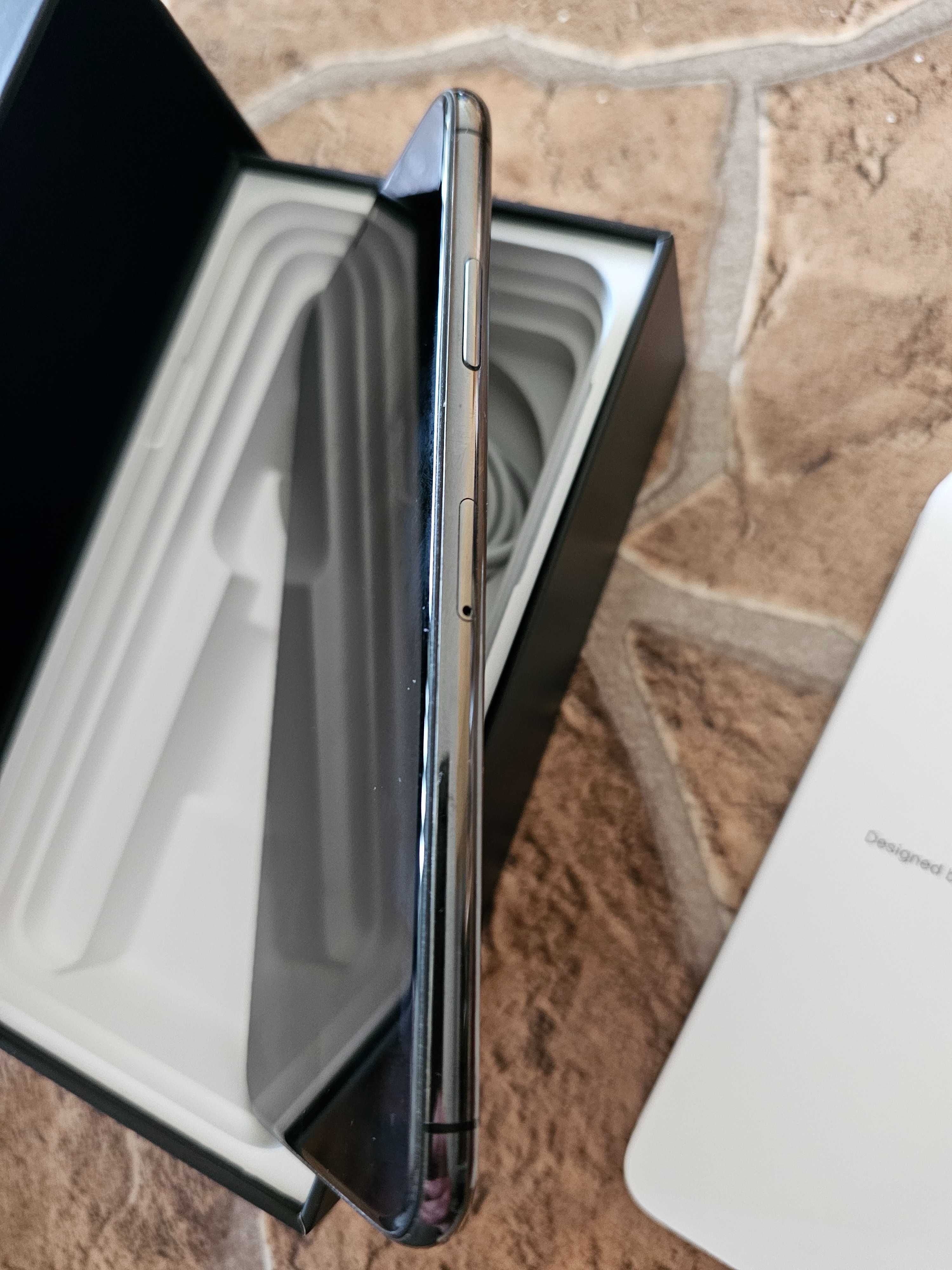 Продавам iPhone 11 ProMax 256GB в отлично състояние.