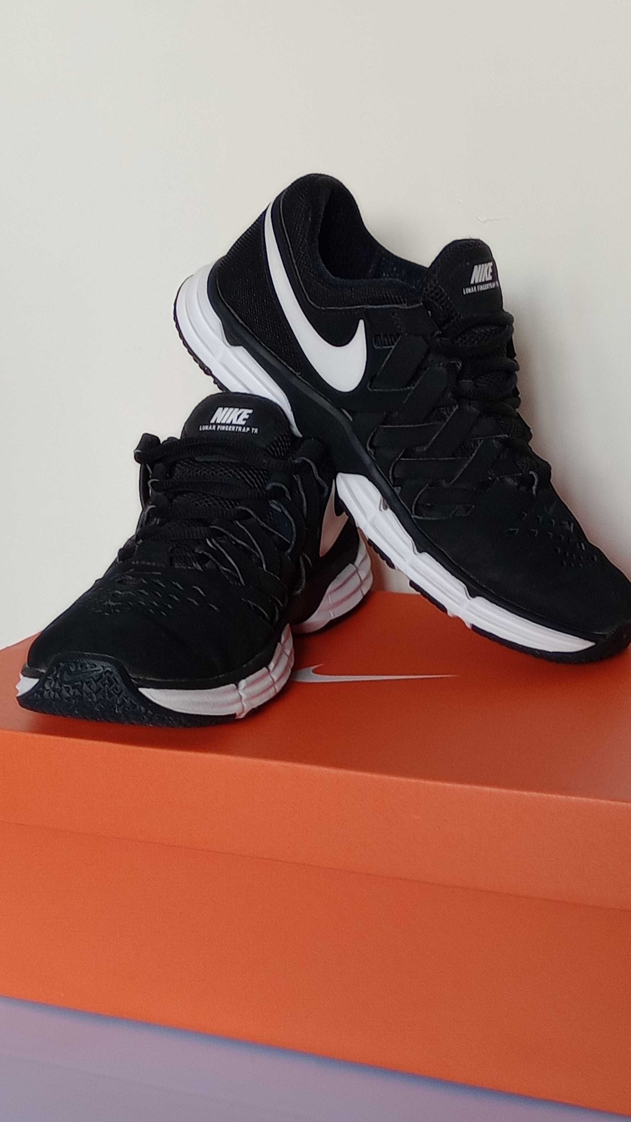 Nike Lunar Fingertrap