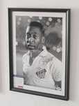 Tablou Pele in tricoul Santos Fc