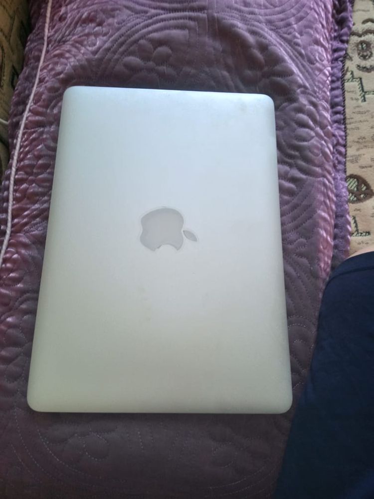 Продам MacBook Air