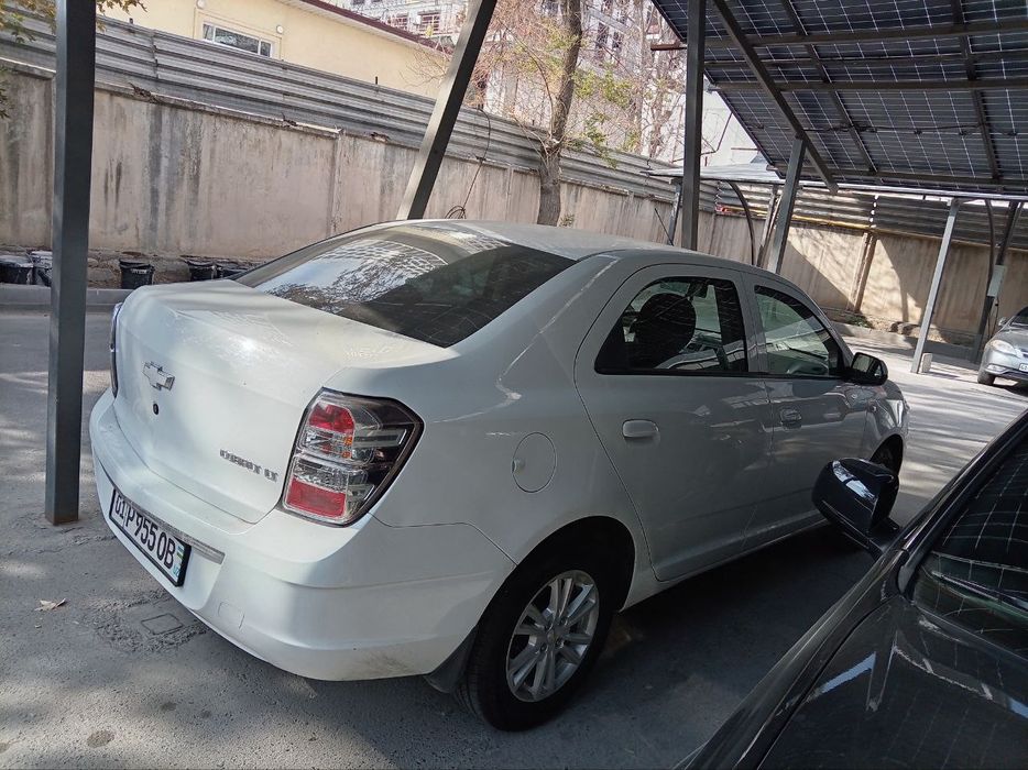 Продаётся кобальт 2018 в отличном состоянии свой пробег 147000