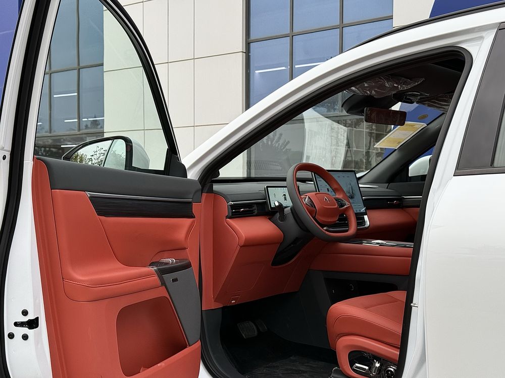 Dongfeng EP 008 210 Ultra 2025