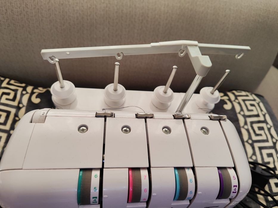 Четырёх ниточный оверлок CHAYKA