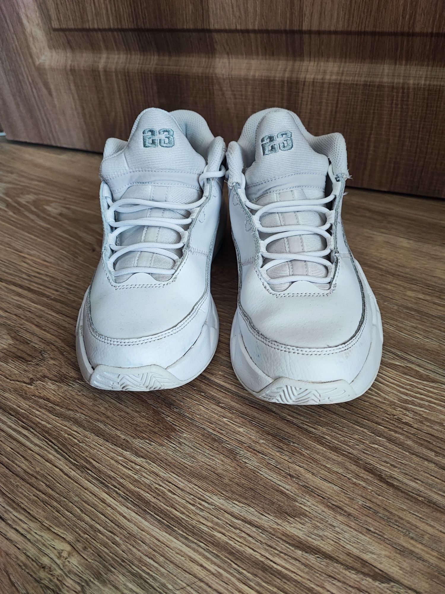 Маратонки Air Jordan UK5 EUR38