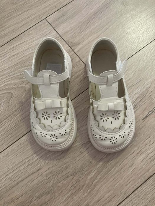 Vând pantofi mărimea 29