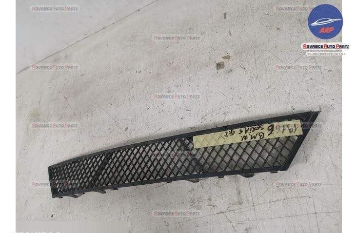 Долна решетка BMW / BMW Seria 5 F07/F10/F11 Долната решетка е оригинал