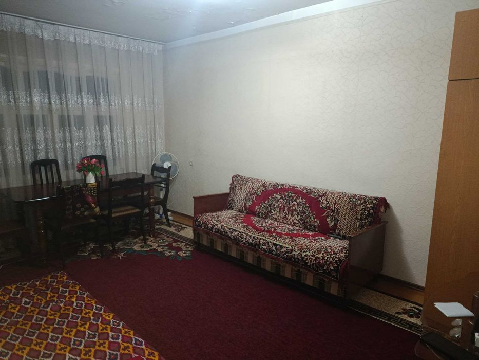 Олмазор туманида 3-хона 3-этаж уй сотилади