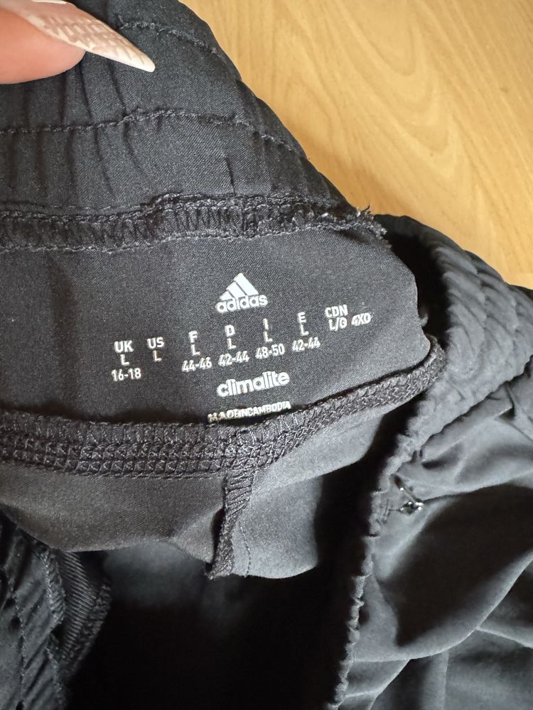Оригинална мъжка черна долница Adidas Climalite ! L