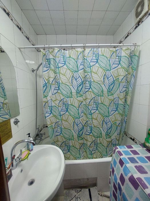 Tinchlik metro Gunchada Kivartira sotiladi