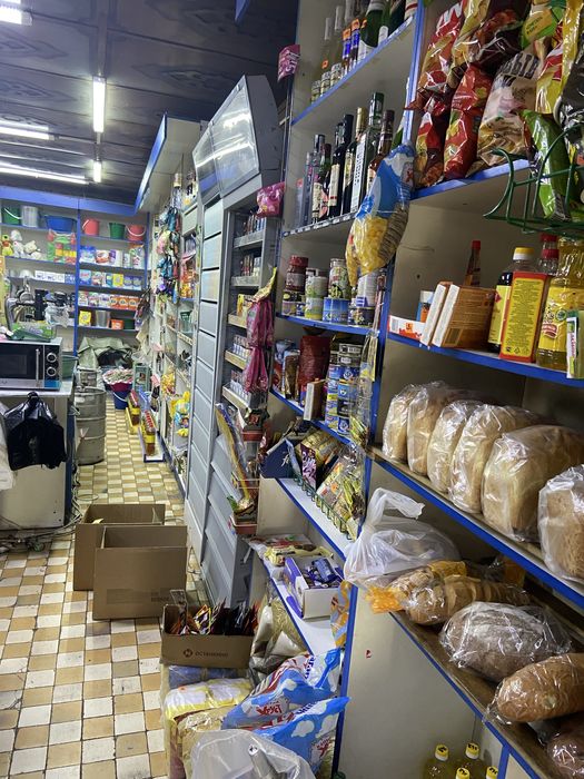 Продам действующий магазин с коптильным цехом, с овощехранилищем