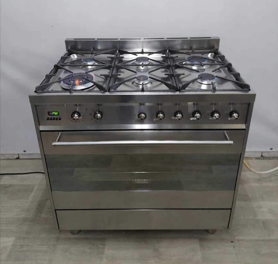 Продам газовую плиту
