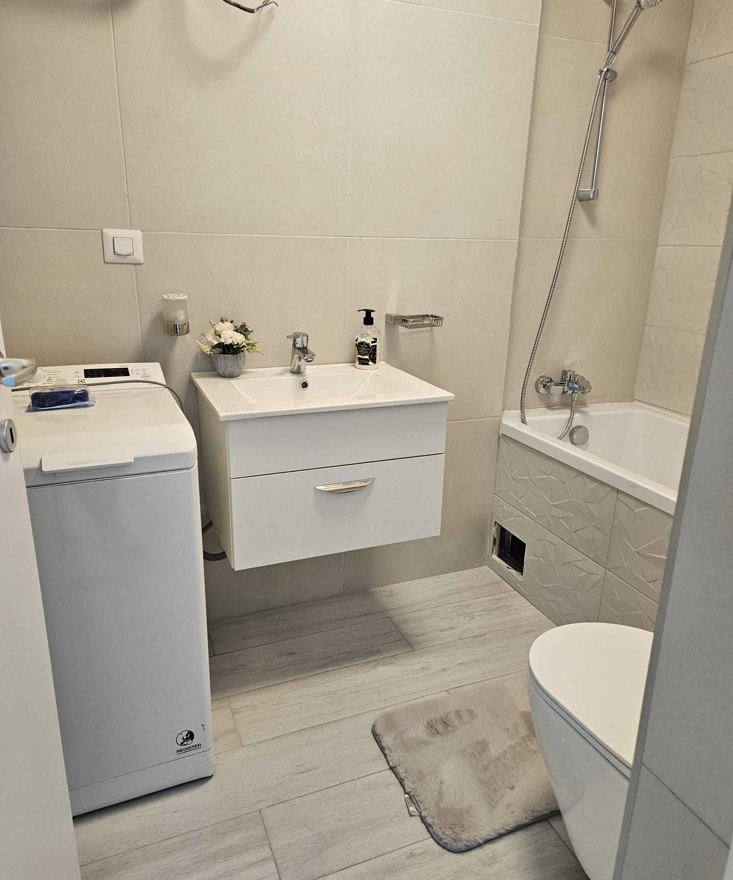 Proprietar, inchiriez apartament 2 camere