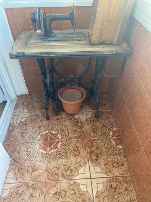 Masina de cusut  Frati Kepich