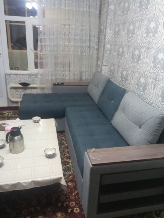 Уголок сотилади срочно