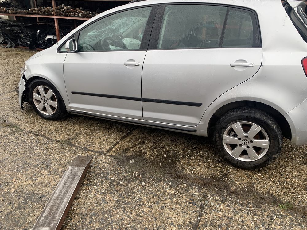 Golf + 1.6 tdi на части