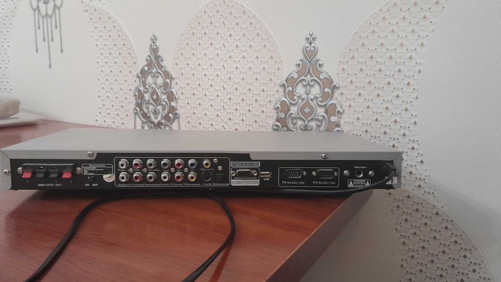 Dvd плеер         .