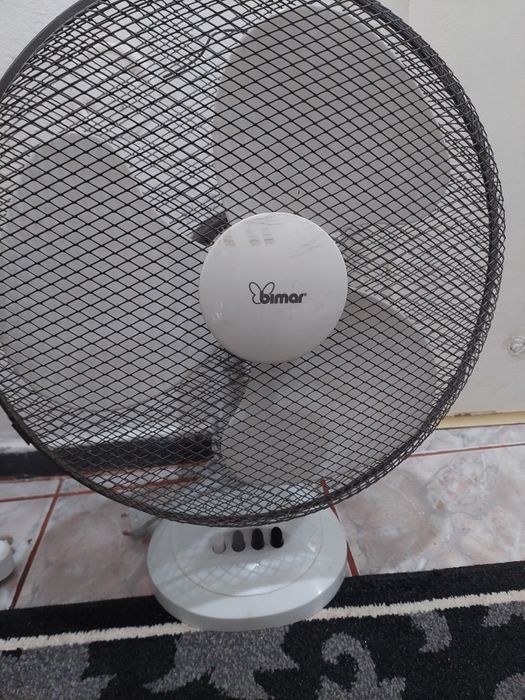 Vând ventilator second-hand