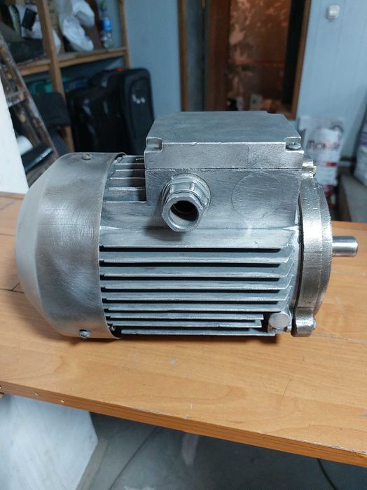 Электродвигатель мотор асинхронный