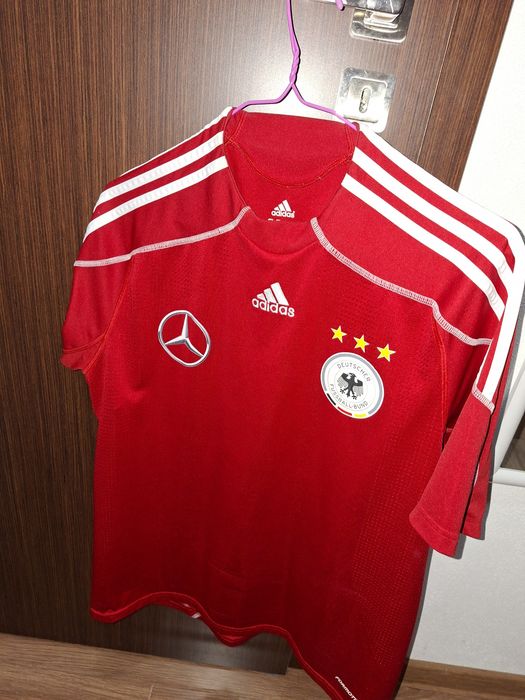 Tricu Adidas mercedes benz