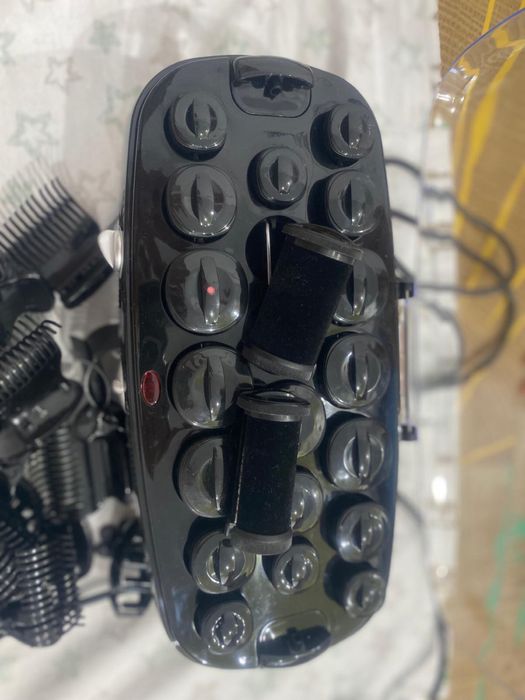 Perie rotativa Babyliss Frizz-Free cu 5 accesorii