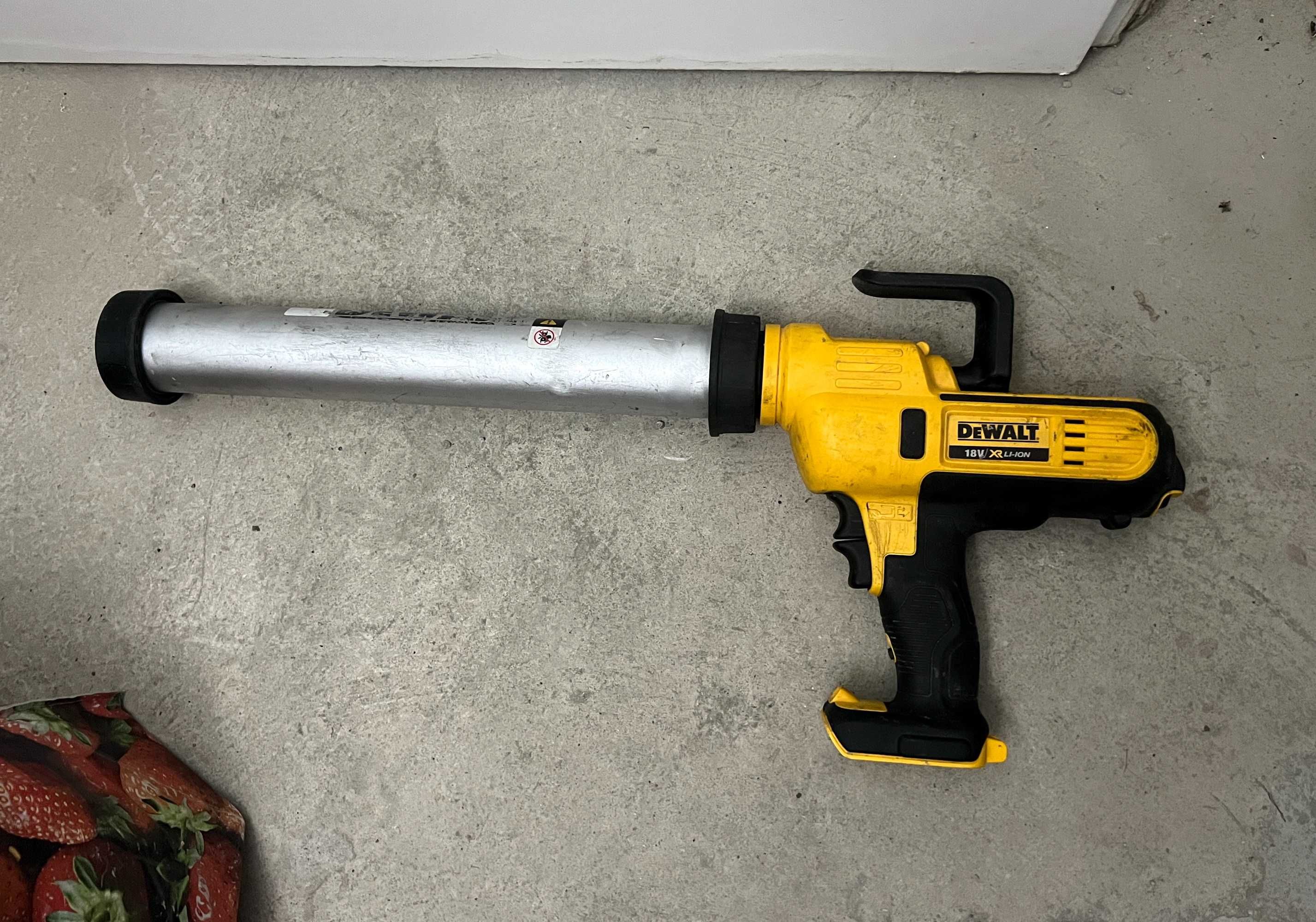 Pistol tub silicon DEWALT DCE580 - corp