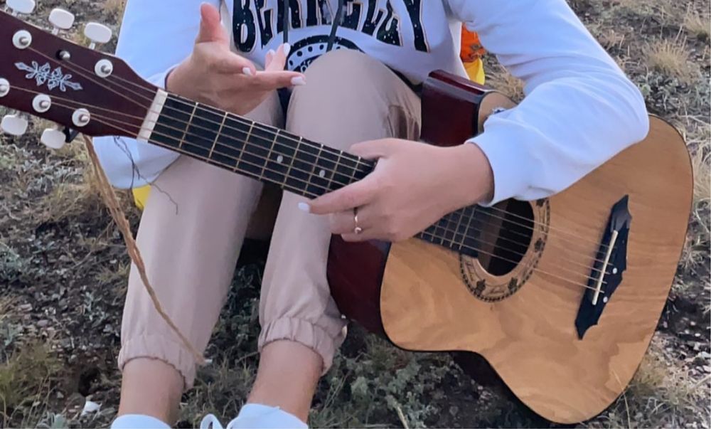 Продам   Гитару