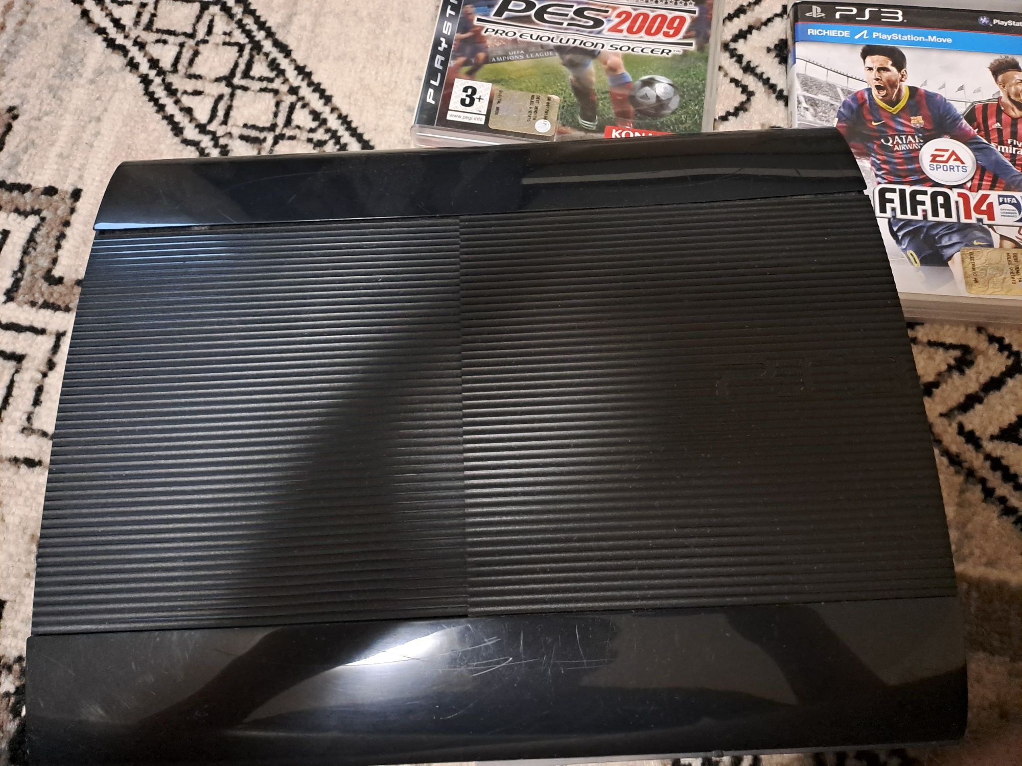 Vând ps3 modificat