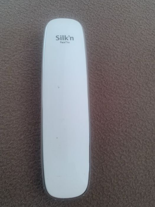 Dispozitiv masaj facial