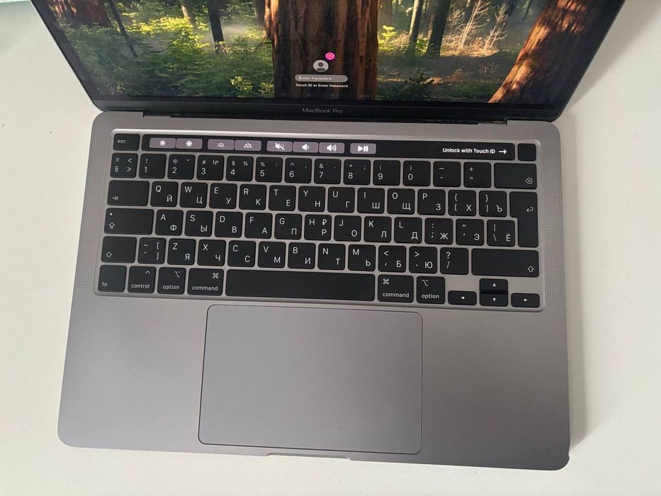 MacBook Pro 13 2020 | 16GB | 512GB Space Gray
