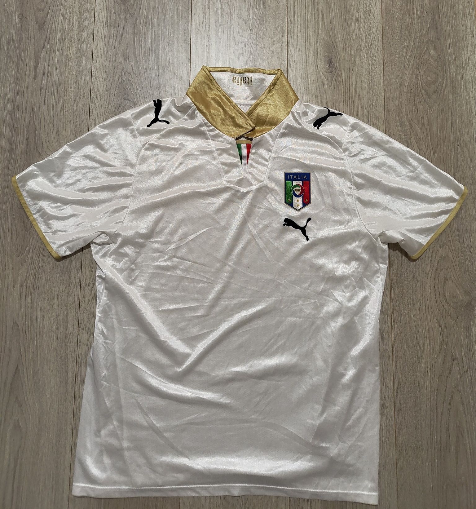 Италия , ITALY , PUMA , ретро бял екип